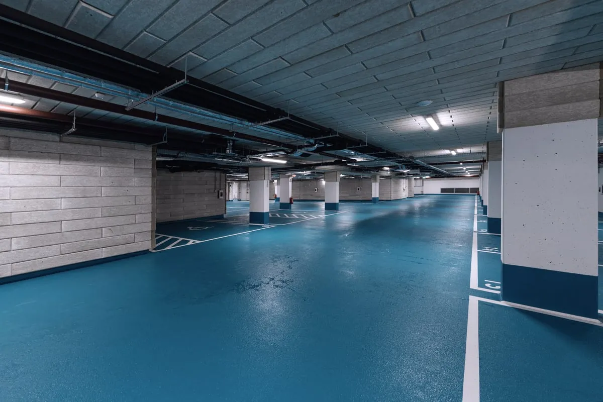 Underground garage with 31 spaces